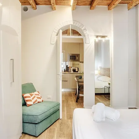 Joivy Delightful 1-bed Flat In The Centre Of Apartment Milan